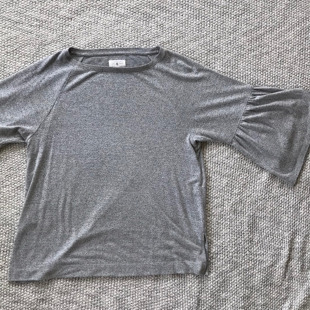 Lou & Grey NEVER WORN grey top